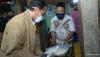 Blusukan Bagi-bagi Obat dan Sembako, Jokowi Kagetkan Warga Sunter (Dok.Setneg/Okezone)