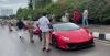 Petugas menyita belasan supercars  karena tidak membayar pajak.  (Foto: Youtube Shantonil Nag )