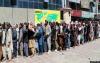 Bank di Afghanistan Kembali Beroperasi, Warga Antre Panjang untuk Tarik Tunai (Dok. VoA/Okezone)