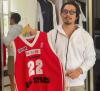 Jersey All Star bernomor punggung 22 itu terjual seharga Rp 212.012.012. (Foto: MNC Media)