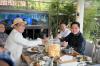 Makan Bareng, Erick Thohir dan Ridwan Kamil Makan Jengkol dan Petai Goreng. (Foto: MNC Media)