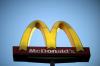 McDonald's adalah rantai restoran terbesar di dunia berdasarkan pendapatannya.