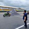 Jokowi Jadi Pembalap di Sirkuit Mandalika, Erick Thohir Pegang Bendera Start-Finish(Dok: IG @erickthohir)