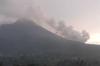 PVMBG Sebut Gunung Merapi Alami 32 Kali Gempa Guguran Sejak Minggu Pagi. (Foto: MNC Media)