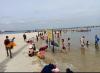 Hari ke-2 Tahun 2022, Pantai Ancol Sudah Ramai Wisatawan Sejak Pagi (FOTO:MNC Media)
