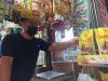 Halo Bunda, Harga Tepung Terigu Hingga Gula di Pasar Bekasi Masih Stabil. (Foto: MNC Media)
