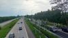 Tol Cipali Ramai Lancar, Macet Mengular di Pintu Masuk Rest Area. (Foto: Inin Nastain/MPI)