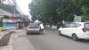 Terjebak Macet di Kalimalang, Warga Ini Turun Mobil untuk Beli Makan dan Minum. (Foto: MNC Media)