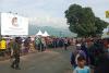 Area sekitar lokasi pemakaman Emmeril Kahn Mumtadz yang dipadati warga, Senin (13/6/2022).