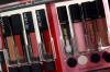 Revlon Bersiap Bangkrut, Sahamnya Justru Terbang Tinggi