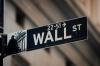 Wall Street sepekan ditutup dengan sedikit perubahan pada perdagangan Jumat (8/7/2022).