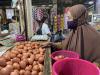 Pemprov DKI Sebut Harga Telur Turun, Beras dan Migor Terkendali. (Foto: MNC Media)