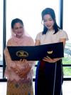 Iriana Jokowi Ajak Madam Kim Minum Teh dan Lihat Tenun Bali. (Foto: Biro Pers Setpres)