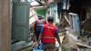 Jangkau Daerah Sulit, Tim Pertamedika Jalan Kaki Periksa Korban Gempa Cianjur. (Foto: Pertamina)