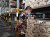 Ada Praktik Tying, Beli Minyakita Harus Bundling dengan Margarin. (Foto: MNC Media)