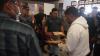 Mensos Salurkan Bantuan Uang dan Sembako Bagi Korban Gempa Jayapura. (Foto Sandy Gaming/MNC Media)