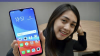 5 HP OPPO Termahal, Nomor 1 Harganya Hampir Rp15 Juta. (FOTO : MNC MEDIA)