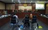 Sidang kasus proyek BTS Bakti Kementerian Kominfo. Ketua Majelis Hakim Fahzal Hendri mencecar saksi terkait mangkraknya pembangunan tower.