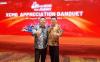 Direktur PT MNC Guna Usaha Indonesia, Miron Durait Panjaitan dan Presiden Direktur PT Gaya Makmur Tractors, Rachmansyah