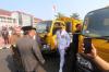 PTBA Hibahkan Truk Arm Roll hingga Mesin Pemusnah Sampah untuk Pemkab Muara Enim. (Foto: MNC Media)
