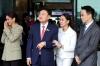 Pulang ke Thailand, Eks PM Thaksin Langsung Dijebloskan ke Penjara. (Foto: REUTERS/Athit Perawongmetha)