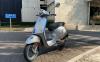 Vespa Elettrica Dijual Rp198 Juta, Tapi Gak Termasuk Standar Samping. (Foto: MNC Media)