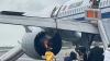 Mesin Terbakar, Pesawat Air China Mendarat Darurat di Singapura. (Foto: MNC Media)