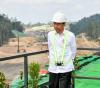 Tinjau Pembangunan Jalan Tol IKN, Jokowi Harap Juni 2024 Bisa Beroperasi (FOTO:Dok Ist)
