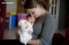 Tujuh Tips Merawat Kulit Bayi Baru Lahir, Pakai Minyak Telon Selepas Mandi. (Foto: MNC Media)