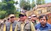 Kepala BNPB Letjen Suharyanto saat meninjau lokasi pergerakan tanah di Desa Cibedug, Kecamatan Rongga, KBB, Selasa (5/3/2024). (Ferry Bangkit Rizki/MPI)