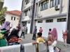 Pasien Rumah Sakit di Sampang Lari Berhamburan saat Terjadi Gempa Susulan. (Foto: Diwan/MNC Media)