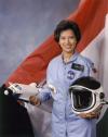 Mengenal Pratiwi Sudarmono, Perempuan Indonesia yang Pernah Terpilih Jadi Astronot. (Foto: Wikipedia)