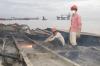 Buruh Penghancur Bangkai Kapal: Berisiko Tinggi, Gaji Hanya Rp1 Jutaan per Bulan. (Foto: Industriall Union.org)