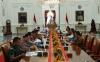 Presiden Jokowi menggelar rapat terbatas terkait penanganan pengungsi Erupsi Gunung Ruang, Sitaro, Sulawesi Utara.