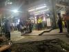Penumpang MRT Ramai-Ramai Beralih ke Transjakarta usai Insiden Material Proyek Jatuh. (Foto: Ari Sandita/MNC Media)