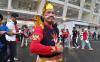 Salah satu suporter dari Jakarta Barat, Pasran yang mengenakan kostum Gatot Kaca. (Andri Bagus/MPI)
