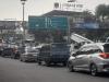 Kondisi Lalin Menuju Puncak Padat, Polisi Berlakukan Oneway. (Foto: Putra Ramadhani/MNC Media)