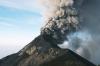 Kapolri Tinjau Posko Pengungsian Erupsi Lewotobi, Pastikan Kebutuhan Warga Terpenuhi (FOTO:MNC Media)
