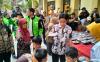 Wapres terpilih Gibran Rakabuming Raka uji coba makan bergizi gratis di Surakarta (Romensy August/MPI)