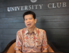 Kisah Sukses Aliuyanto, Jebolan UGM yang Mendirikan Restoran Solaria. (Foto: YouTube/Alumni UGM)