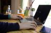 4 Cara Memindahkan Foto dari HP ke Laptop dengan Mudah, Android dan iPhone. (Foto: Vecteezy) 
