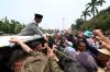 Warga Antusias Salaman dan Foto Bersama Prabowo di HUT Ke-79 TNI. (Foto: Riana Rizkia/MNC Media)