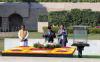 Presiden Prabowo Subianto menyempatkan diri mendatangi makam Bapak Bangsa India, Mahatma Gandhi. (Foto: Dok. Setkab)