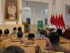 Prabowo dan Para Menteri Serahkan Zakat Lewat Baznas di Istana. (Foto: MNC Media)