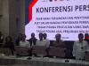 Dittipideksus Bareskrim Polri menangkap dua orang tersangka kasus dugaan TPPU perjudian online (judol). (foto: Ari/IMG)