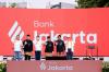 Gubernur Pramono Anung (ketiga dari kanan) meresmikan logo baru Bank DKI di Taman Literasi Christina Marta Tiahahu, Jakarta, Senin (22/6/2025). (Foto: Refi S)