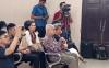 Ayah dan Ibu Hadiri Sidang Perdana Praperadilan Nadiem Makarim (Jonathan Simanjuntak/iNews Media Group)