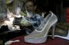 Industri Sepatu Rumahan Bertahan di Tengah Pandemi Covid-19