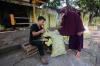 Imbas PPKM Darurat, Omzet Penjualan Kulit Ketupat Turun 70 Persen