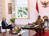 Presiden Jokowi Terima Kunjungan Menteri Luar Negeri Inggris Elizabeth Truss di Istana Merdeka